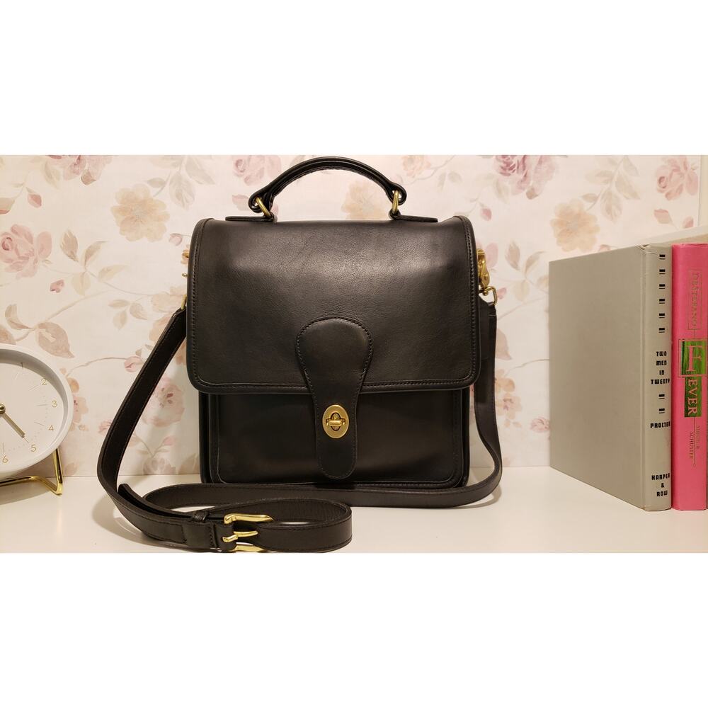 Vintage COACH Station Black Leather Crossbody Bag with Brass Hardware 5130